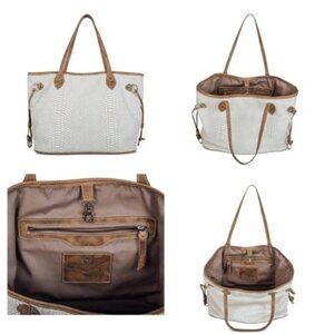 Freebird by Steven White Snake EUC